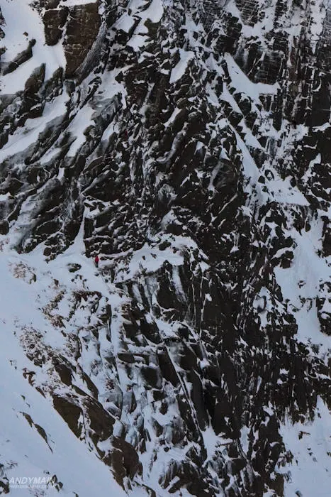Unknown climbers on Houdini, spot the leader!
