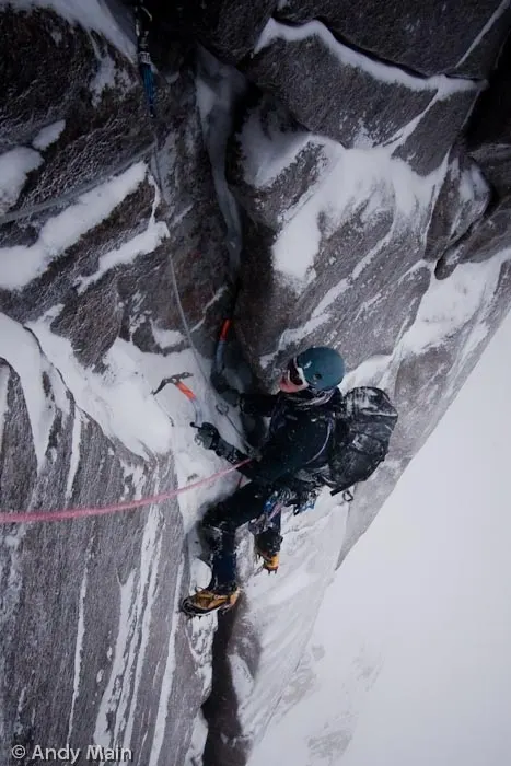 Warren reveling in the brilliant mixed climbing on the finall section of pitch one, Houdini.