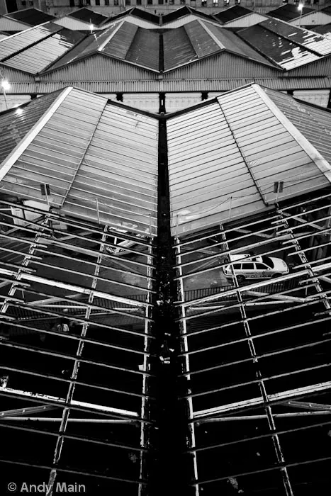 The roof of Edinburghs main station is beautifully symmetric.